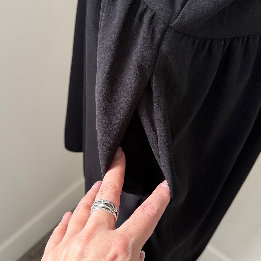 Aritzia Wilfred Talma V Neck Dress - Picture 7 of 11